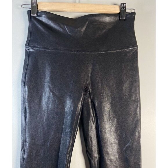 SPANX Faux Leather Leggings Black Size M Capsule Wardrobe Classic Stretch Medium - Picture 3 of 10